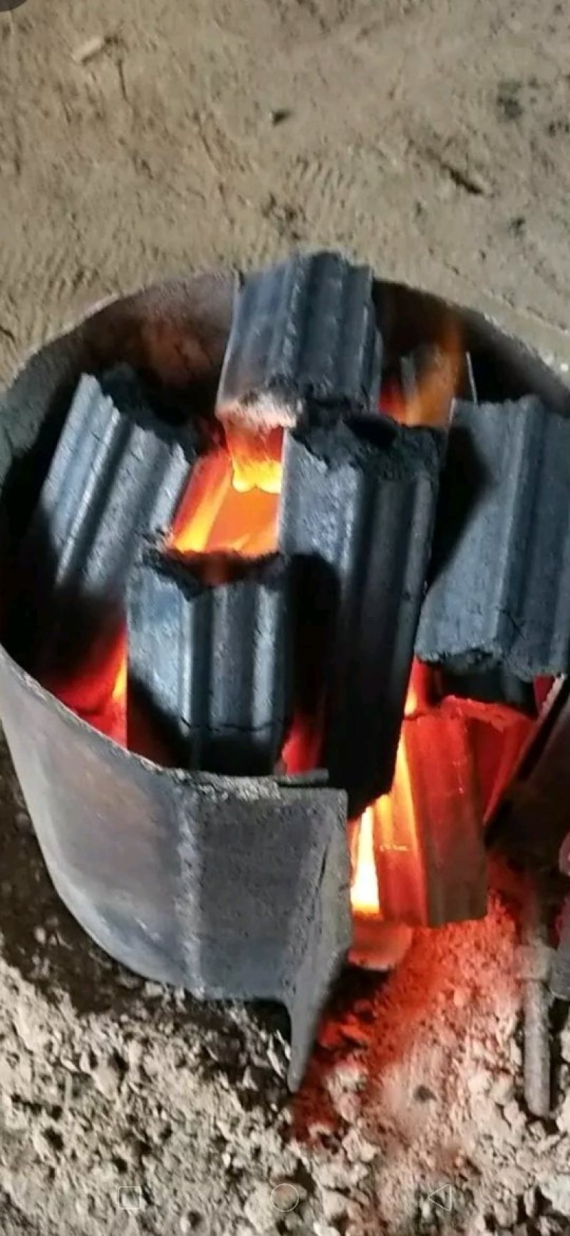 我们是专业木碳厂