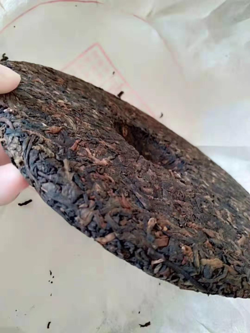 厂家直销，2018年布朗大树357g熟茶饼