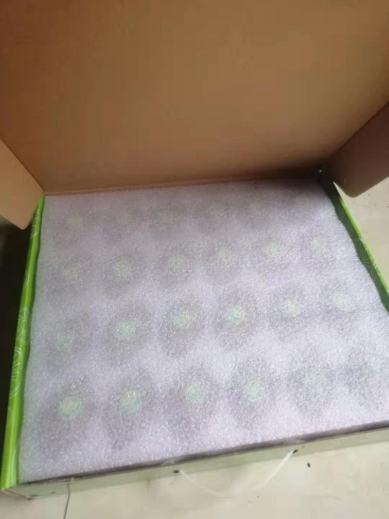 各种纸箱礼品盒，十字格挡发泡网珍珠棉胆拖大量供应
