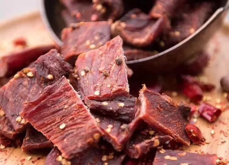 云南香格里拉牛肉干麻辣五香两种口味