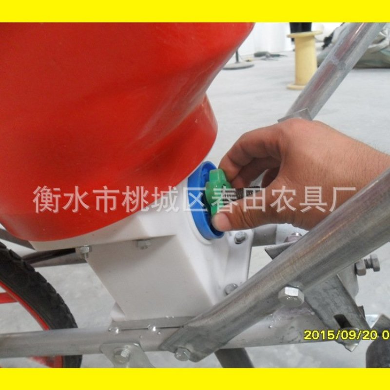 手推式人力点播机施肥器