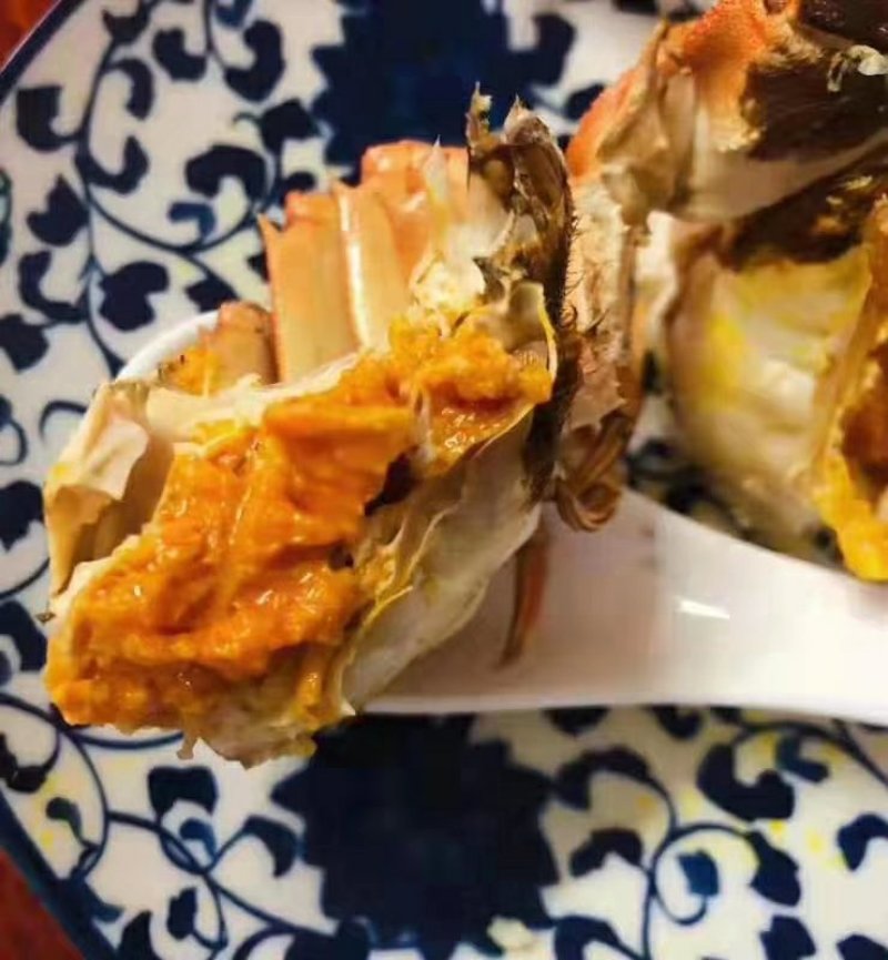 精品大闸蟹，自产自销，吃海鱼长大的螃蟹