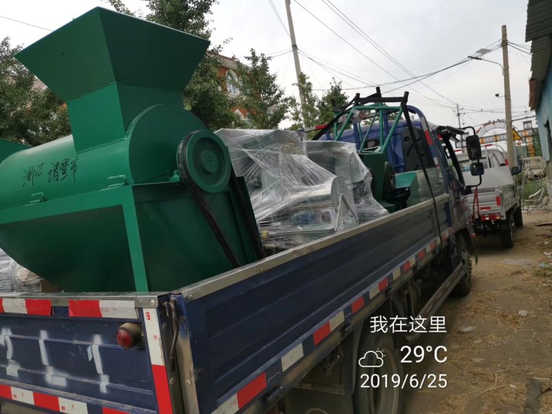 食用菌半自动全自动装袋机气动免手托平菇香菇装袋机