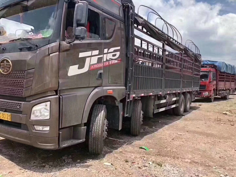 半挂牵引车