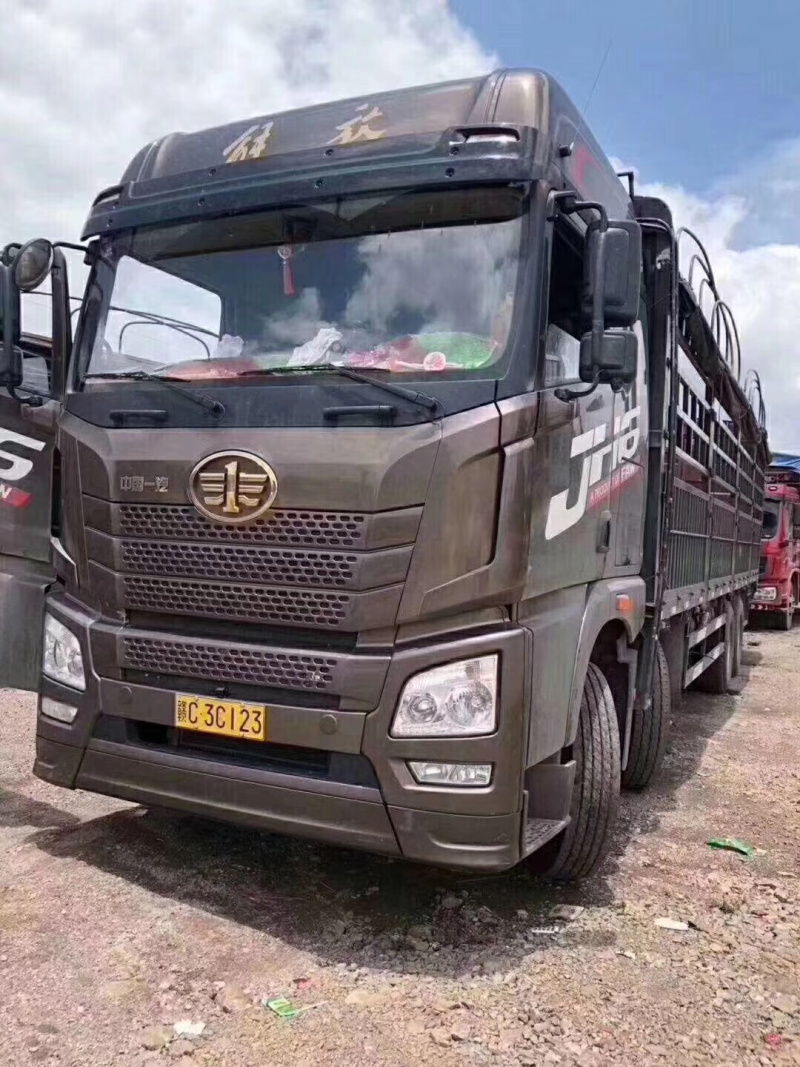 半挂牵引车
