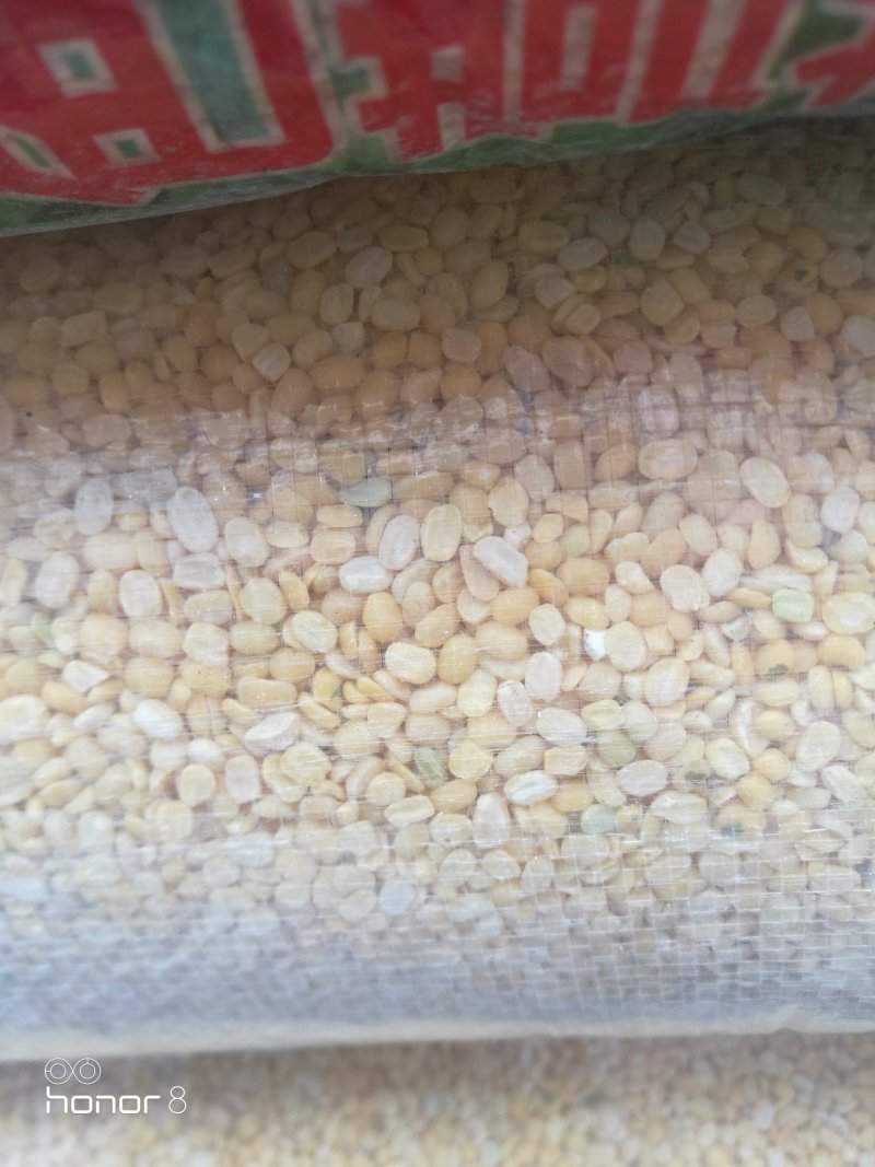 脱皮绿豆瓣，绿豆仁，糕点，食品馅料可用！各种档次可供参考