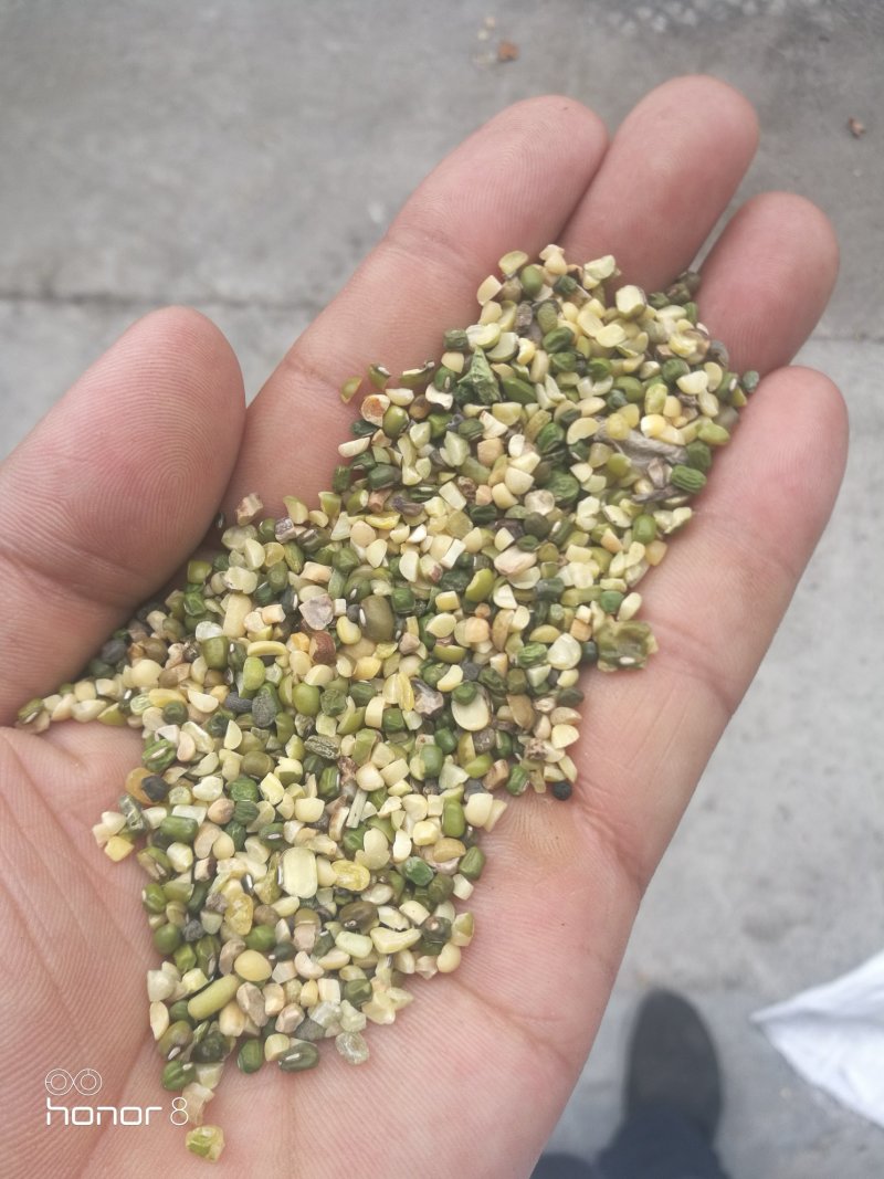 绿豆，磨面绿豆，打粉绿豆！各种档次可供参考