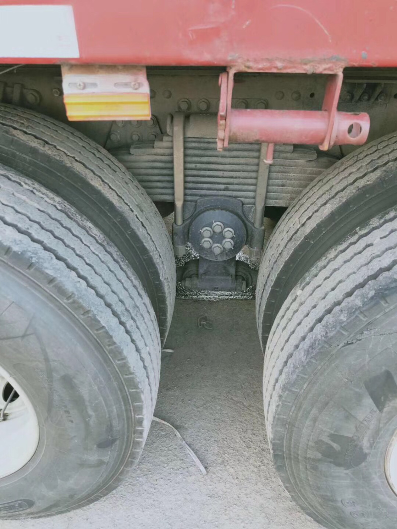 半挂车