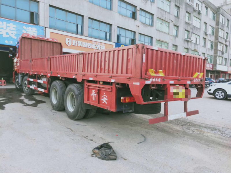 半挂车