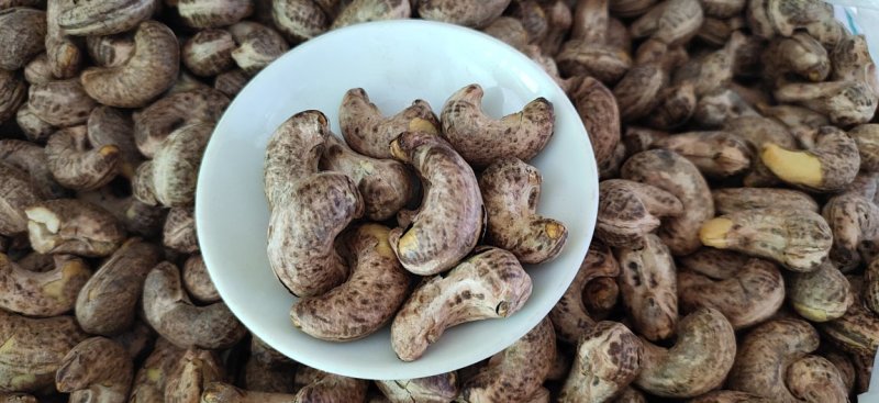 好品质新疆虎皮大腰果特果好吃咯嘣脆