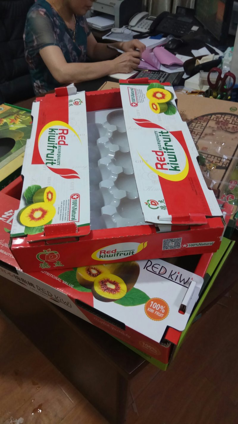 红心狝猴桃正在热销中，上虞种植基地，田头价，一手货源。