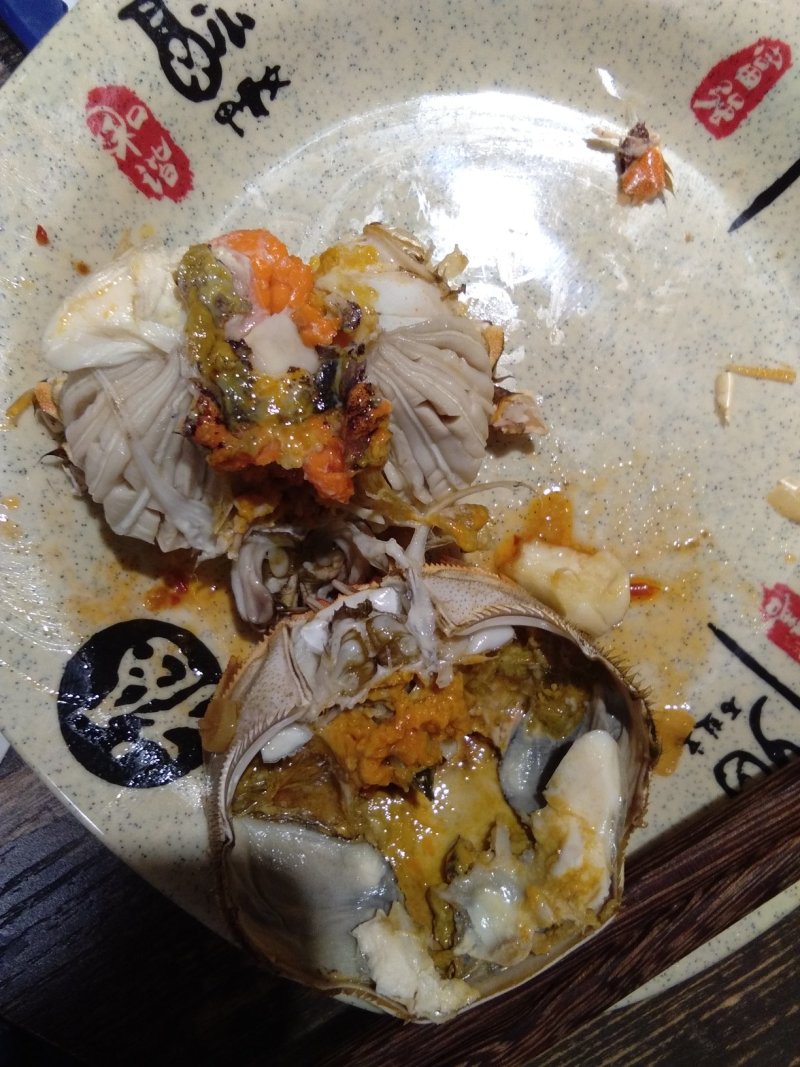 河蟹2－3两的通货，公母比例7:3，15一斤！