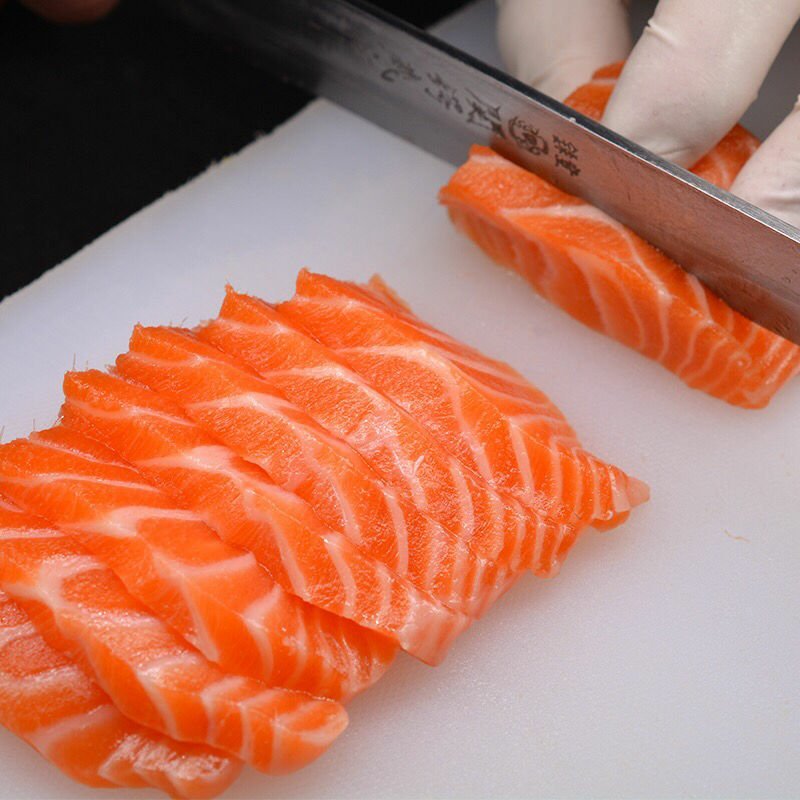 三文鱼刺身新鲜海鲜日式料理寿司生鱼片即食冰鲜三文鱼