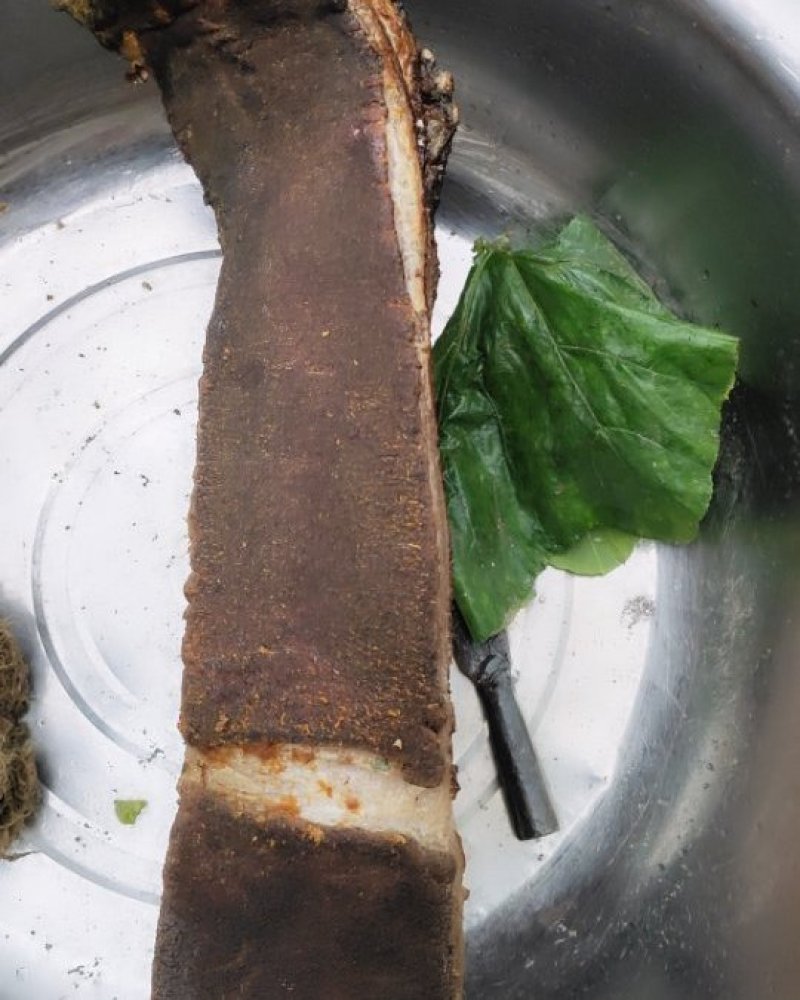 腊肉高山土猪，正宗农家烟熏土猪熏得很黑，越黑越正，