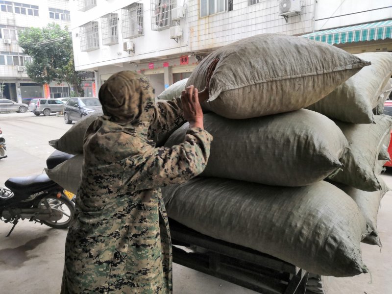 云南草果不掺越南草果足干颜色靓无烟果