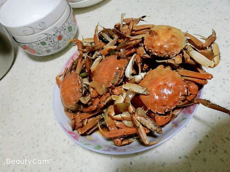 2元一只，保肥河蟹