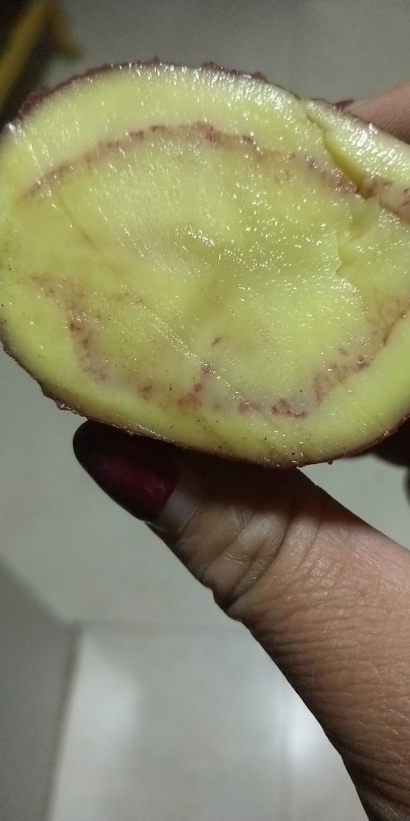 青薯9号土豆红皮黄心4两以上通货现货大量有货