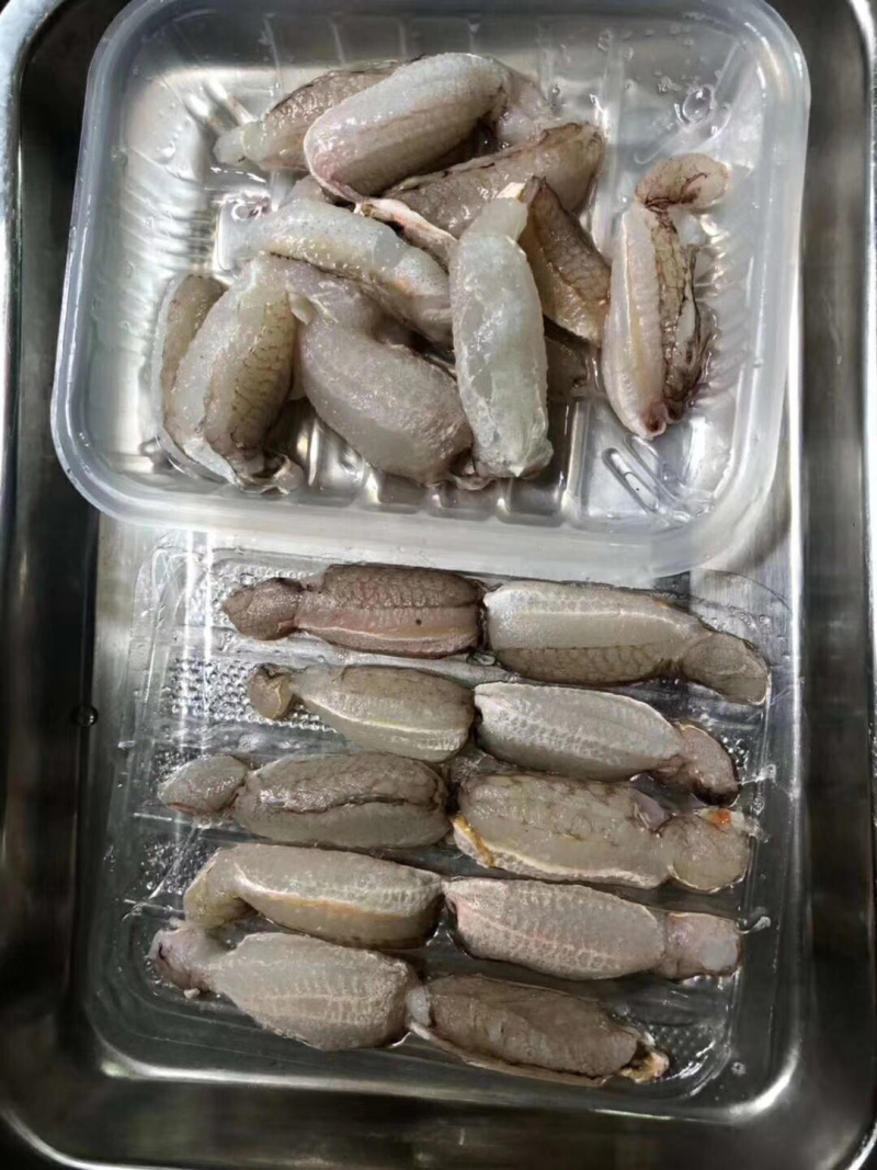 蟹脚肉不泡水不泡药现敲现冻