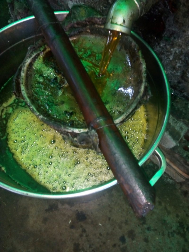 青城山脚下，专注压榨，销售一体菜籽油30年，品质口杯好