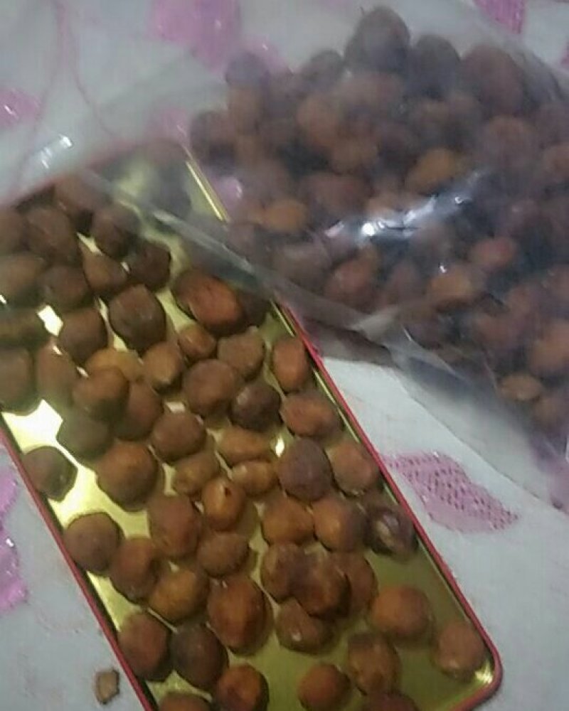 树上干杏子