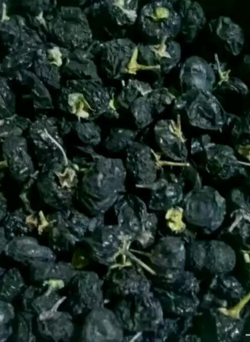 黑枸杞干果自然晒干，颗粒大，包邮