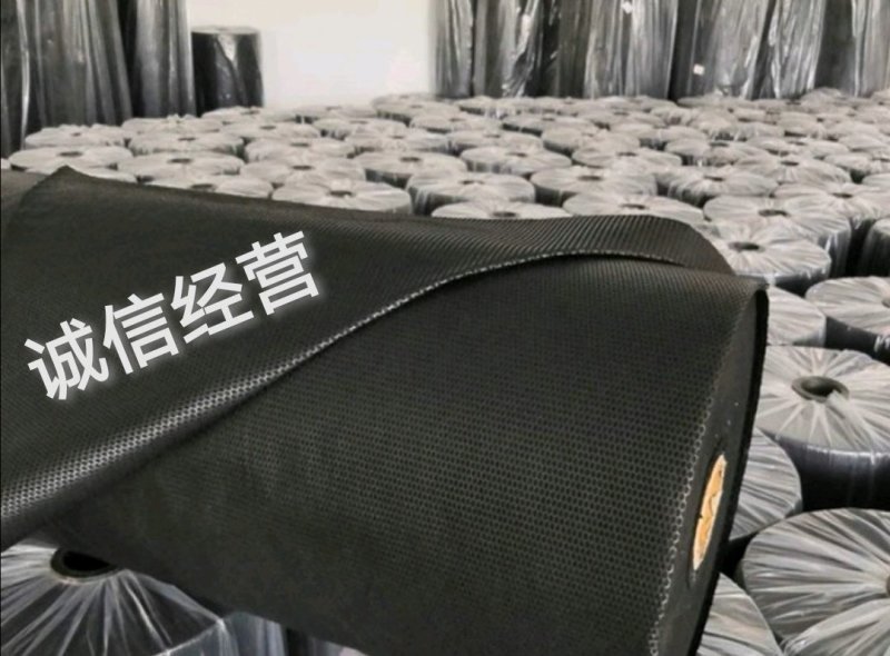 PAL抗老化防草布果园除草地布透水透气保湿可降解无污染