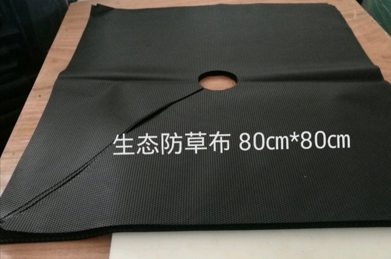 PAL抗老化防草布果园除草地布透水透气保湿可降解无污染