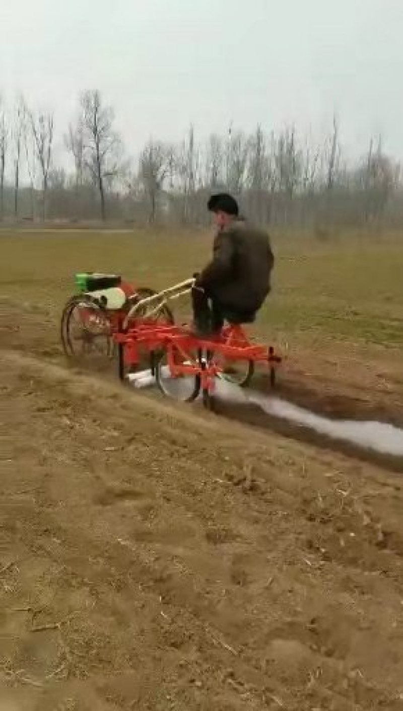 微耕机覆膜机