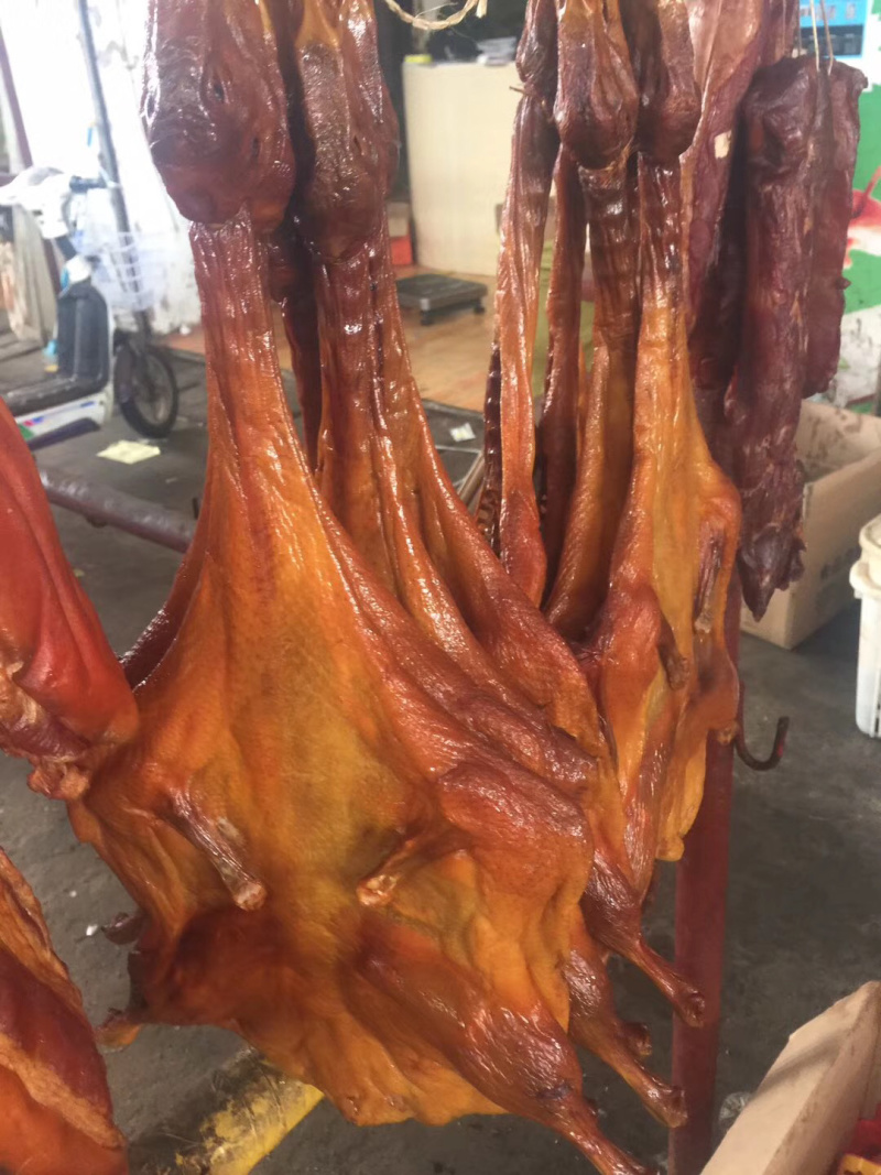 腊鸭烟熏鸭柴火鸭1.4斤腊味湖南特产真空包装鸭子一手货源