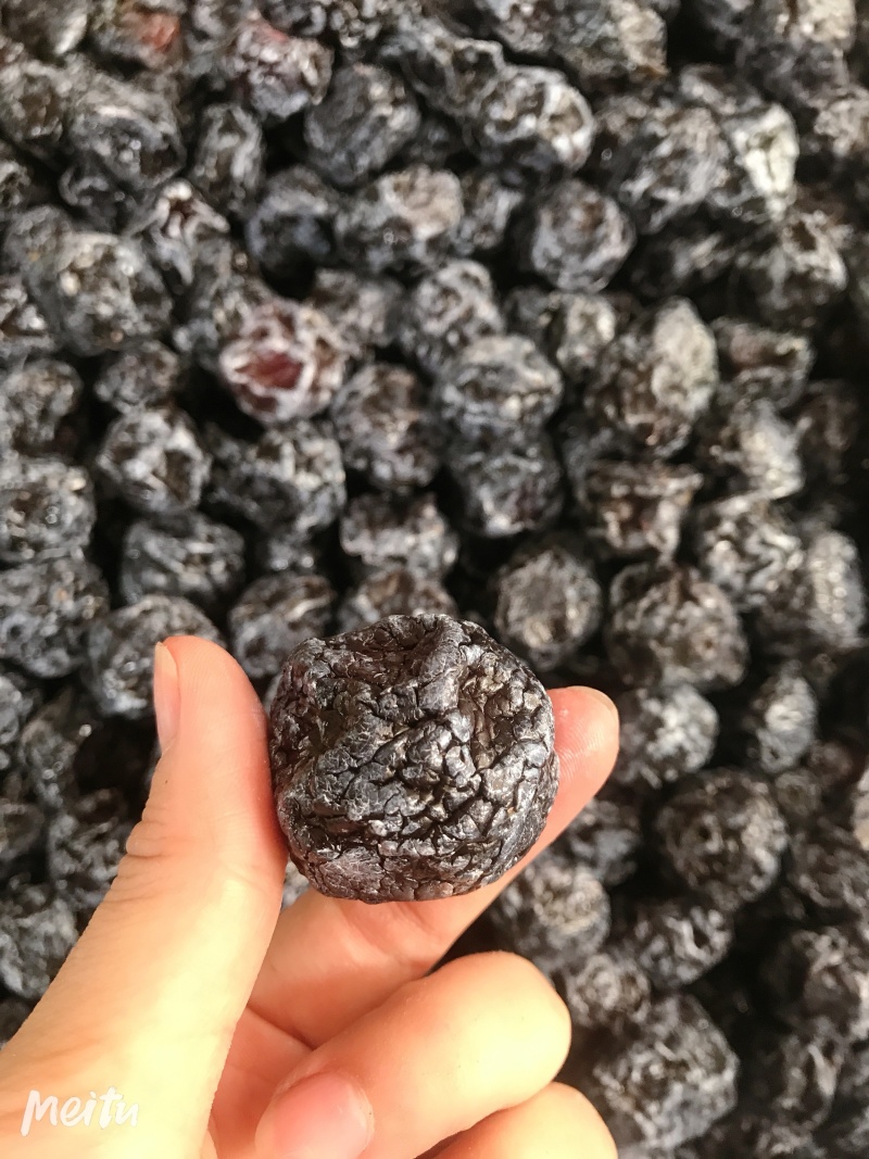 酸甜梅子蜜饯果脯厂家直销量多价优