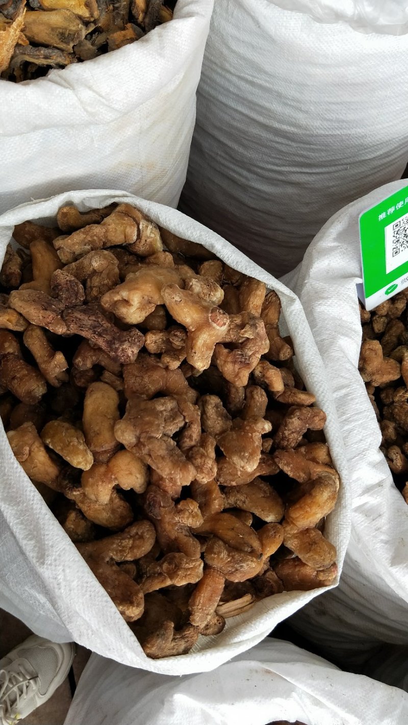 黄精甜大个子可以煲汤，泡茶渴