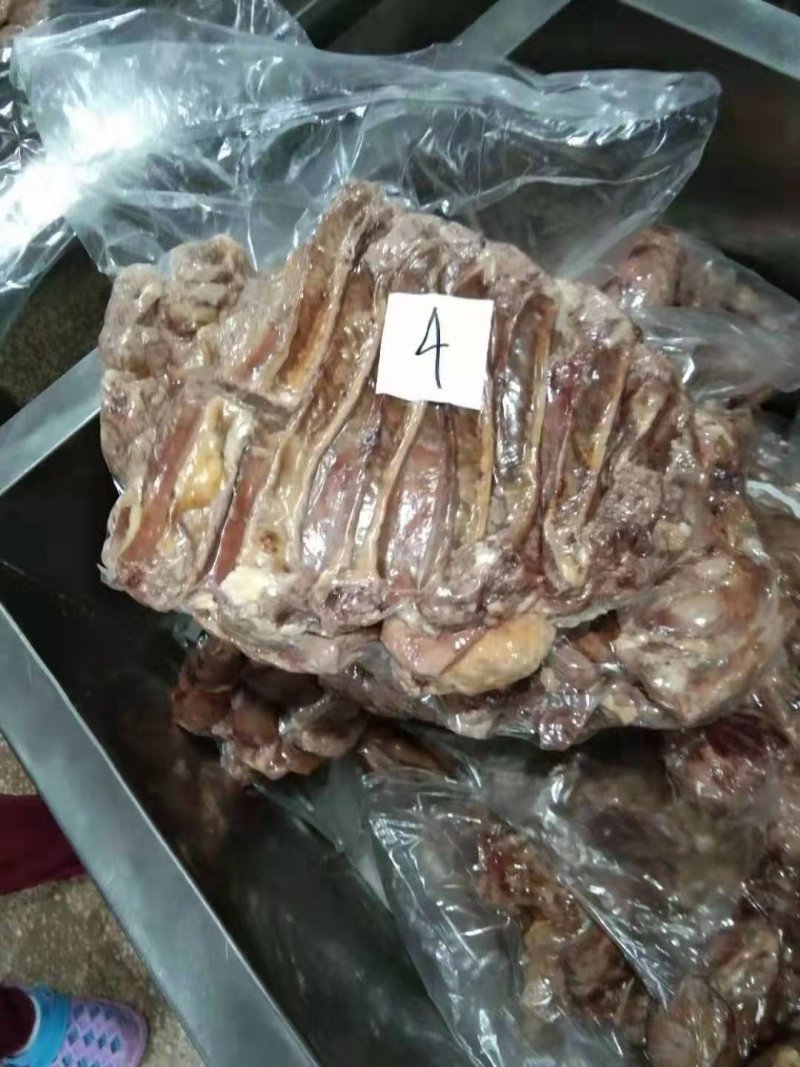 杜蒙荣辉精修去油大块熟牛肋条肉