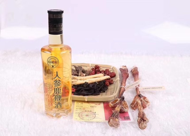 【包邮】人参鹿鞭酒人参酒滋补酒500ml42vol