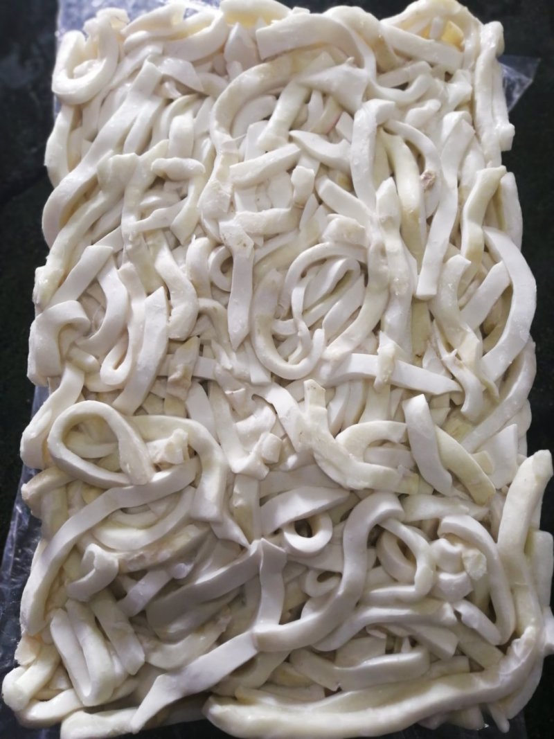 去皮鱿鱼碎肉鱿鱼条新鲜速冻去皮鱿鱼条鱿鱼边角料