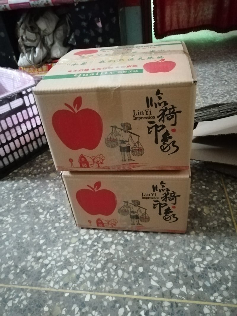山西临猗坡上膜代苹果，口感甜脆，颜色鲜艳一件代发，包邮！