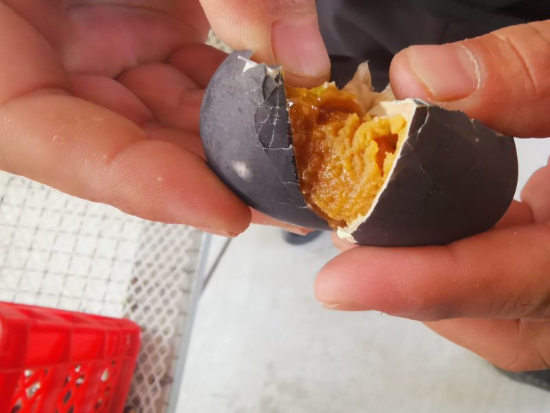 红泥烤蛋祖传秘方黄酥满油