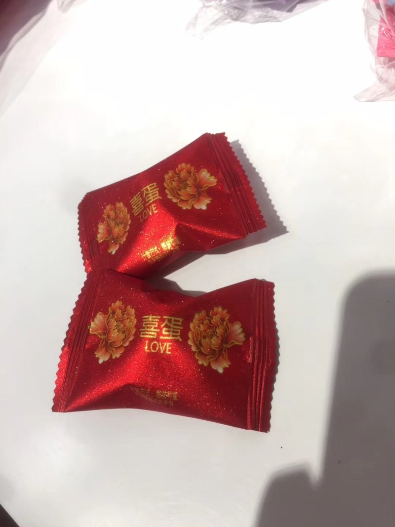 酥糖软糖奶糖水果糖巧克力糖口味多多