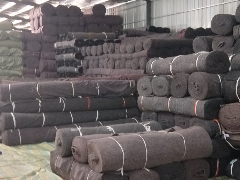 土工布毛毡大棚防水防寒保温公路养护装修家具包装工业毛毡