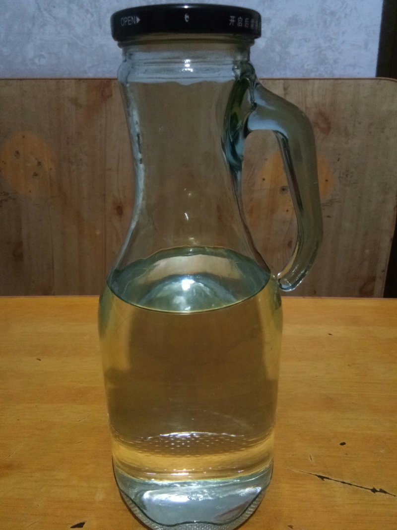 白兰地上等红葡萄酒提取