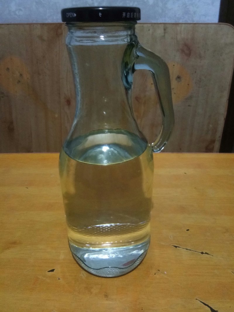 白兰地上等红葡萄酒提取