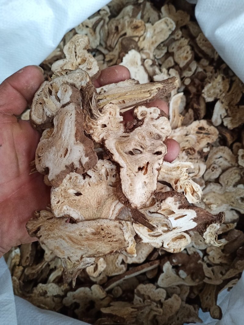 产地直销，无硫白术片炒白术，各种规格，量大从优，欢迎新老