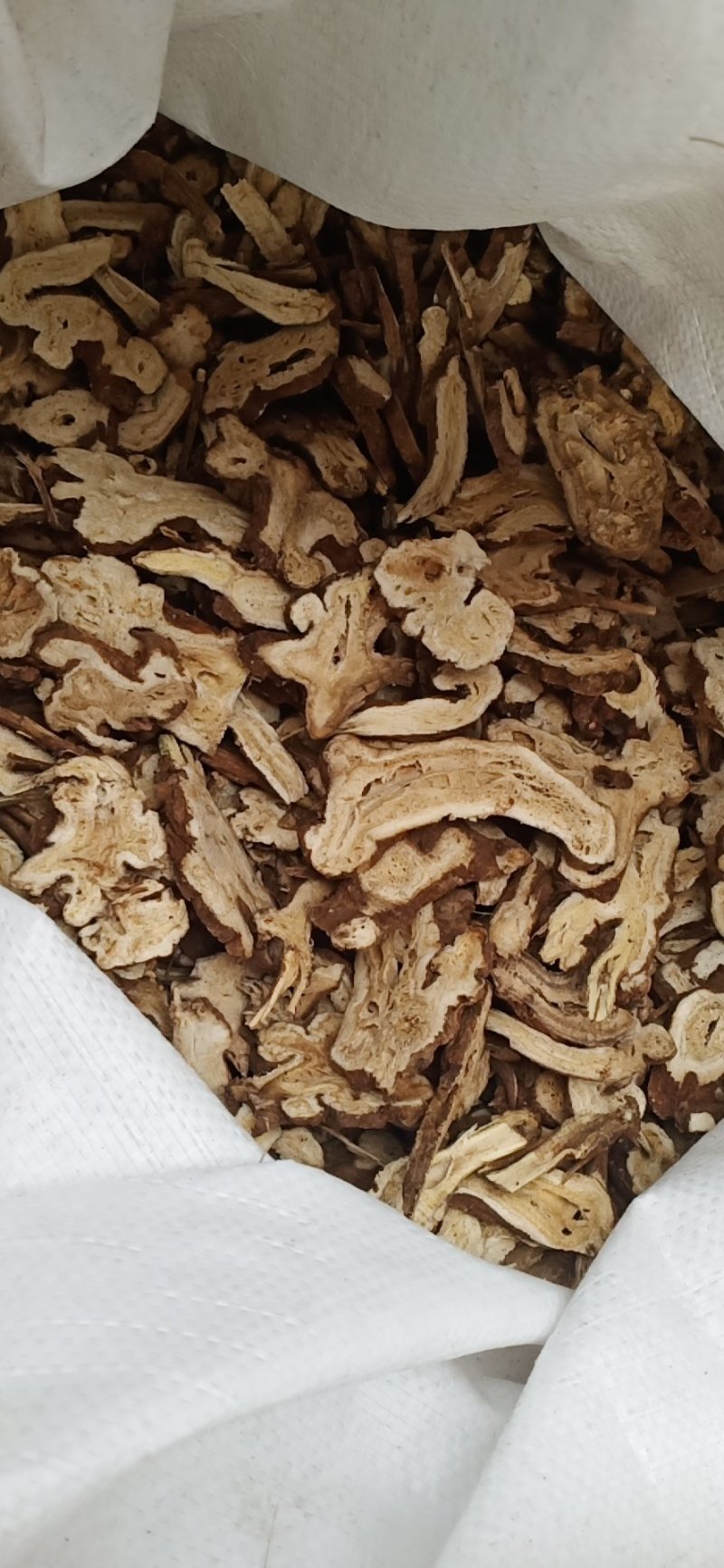 产地直销，无硫白术片炒白术，各种规格，量大从优，欢迎新老