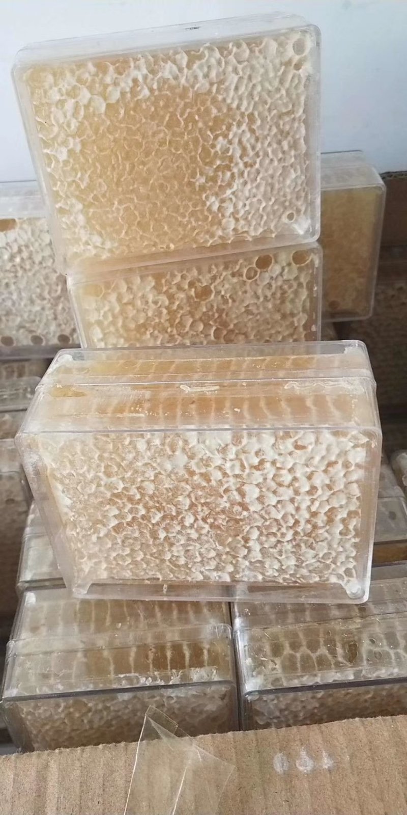 蜂巢蜜透明盒500克一盒蜂蜜荆条蜜批发