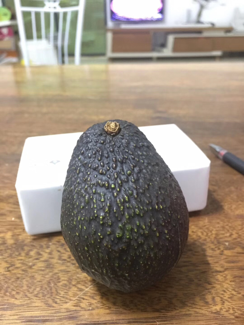 长期出售：哈斯牛油果，精品货源，批发零售，量大从优！
