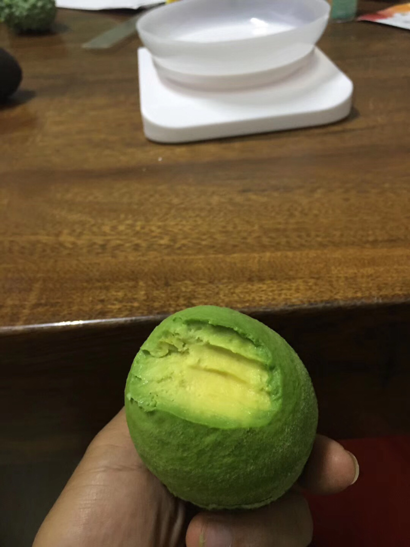 长期出售：哈斯牛油果，精品货源，批发零售，量大从优！