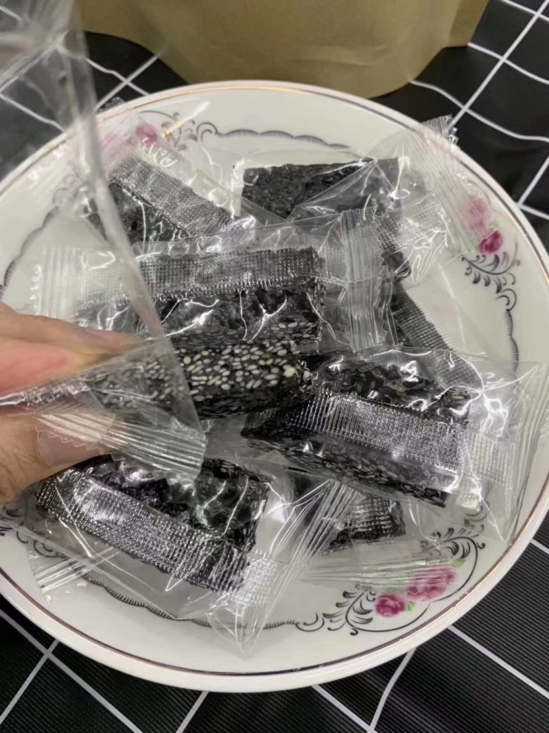 芝麻糕30斤件正品的一只芝麻糕便宜的也有