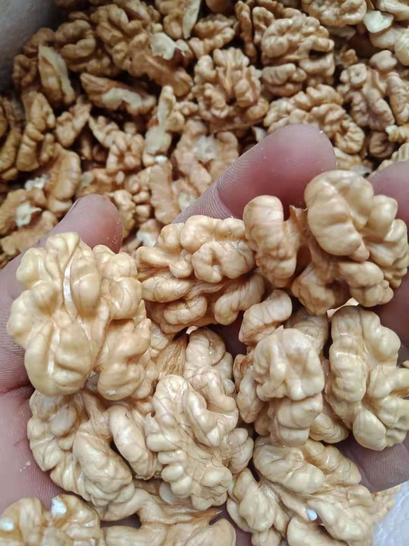 包邮，今年新上市核桃仁新品精品，量大优惠，原色，原味