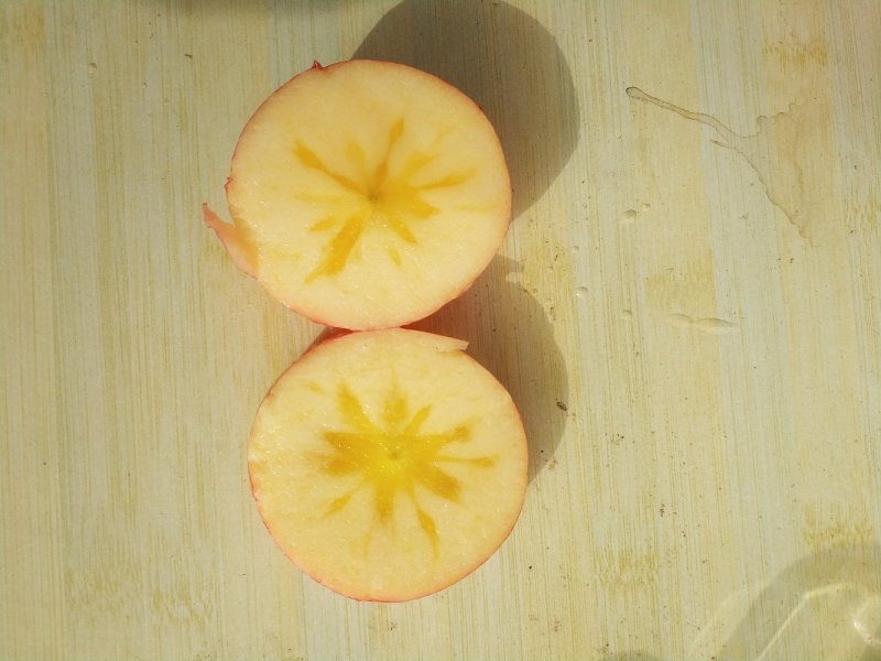 河南精品冰糖心苹果红富士优质货源，一手货源量大价优