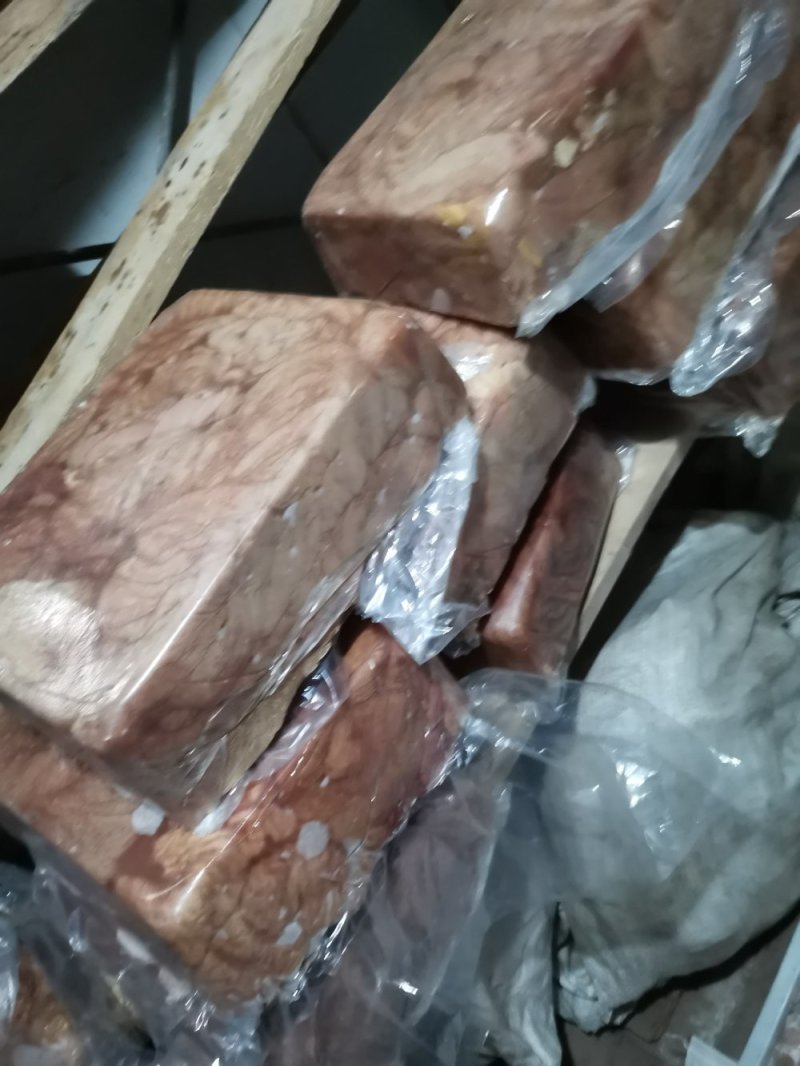 新疆本地新鲜马板肠马鞭