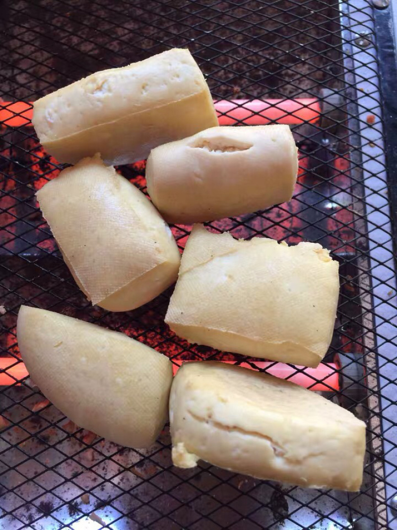 舌尖美食云南石屏北门帅虹非转基因豆腐5条装送蘸水油炸烧烤